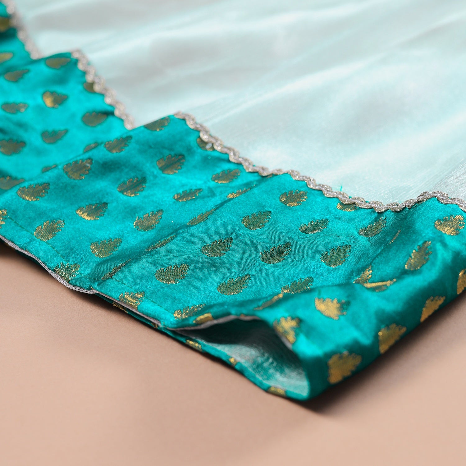 Vaanee Designz Silk Blend Readymade Embroidered 3 Piece Lehenga Choli Set|Lehenga Choli,Ethnic Wear|Lehenga for Kids|Lehenga Set for Wedding and Festival(Rama green)